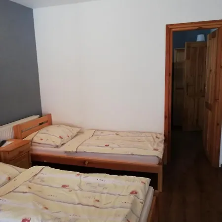 Ubytovanie Mondok Guest house *