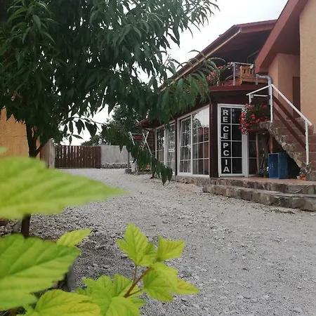 Ubytovanie Mondok Guest house *